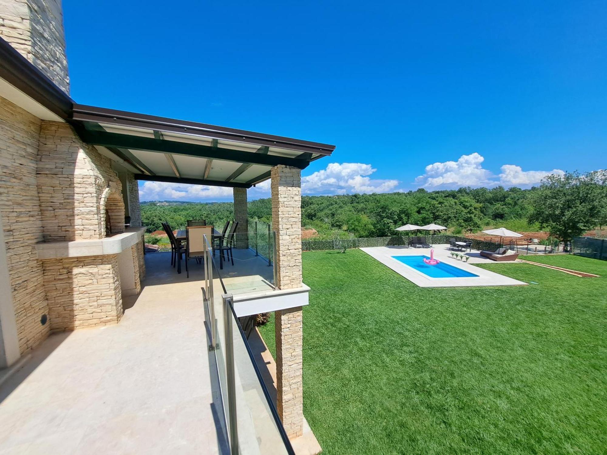 Apartments Villa Sotlar With Pool Umag Exteriér fotografie